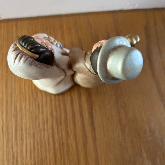 Thun Italian bride and groom ornament/cake topper - Picture 3 of 7